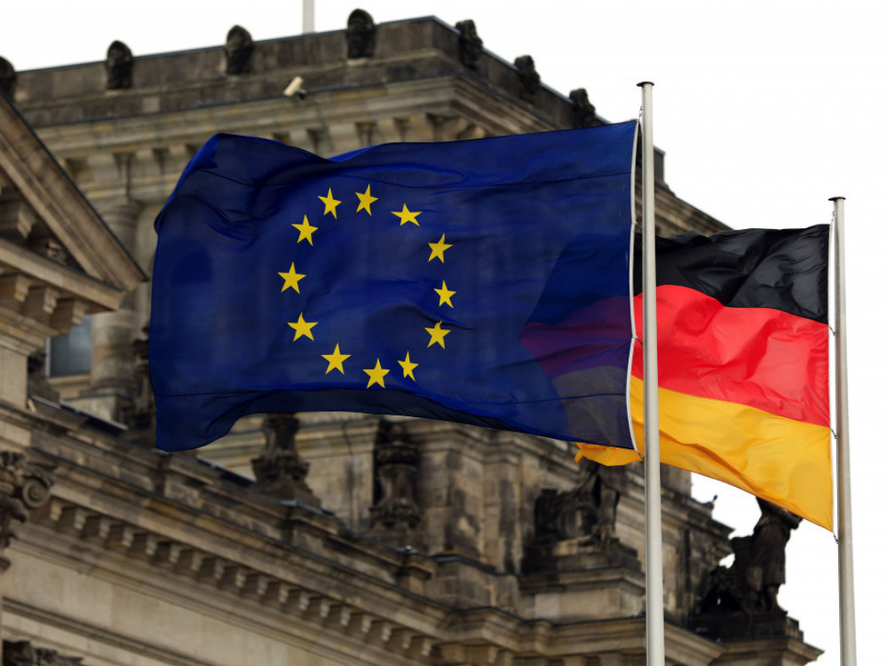 Повисоки плати за 2,5 милиони работници во германскиот јавен сектор