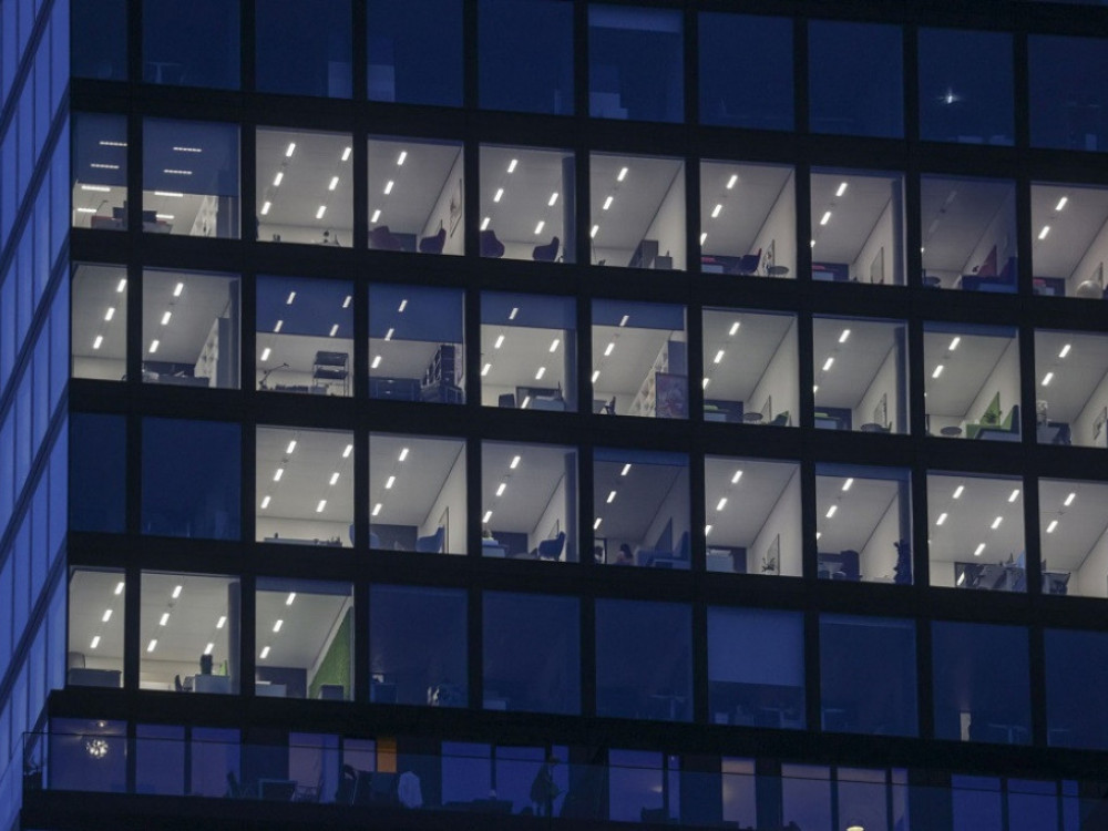 100 отсто плата за четири дена неделно, започна голем експеримент