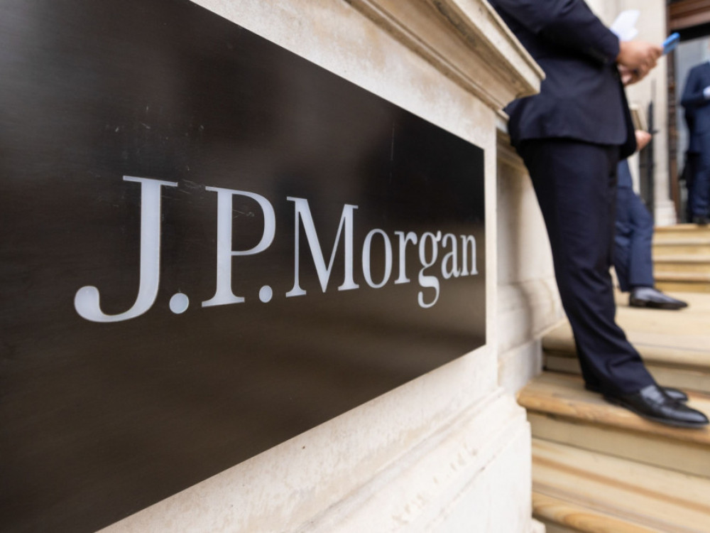 „ЏП Морган“: Расте интересот за злато и технолошки акции