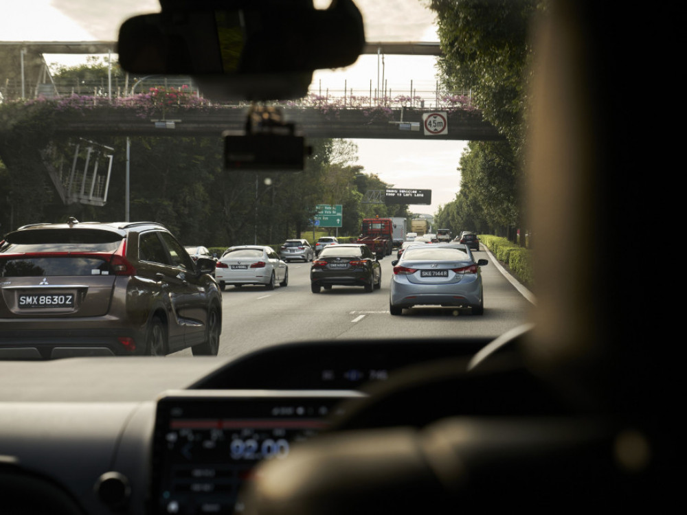 Дозволите за возење автомобил во Сингапур се 75.000 долари