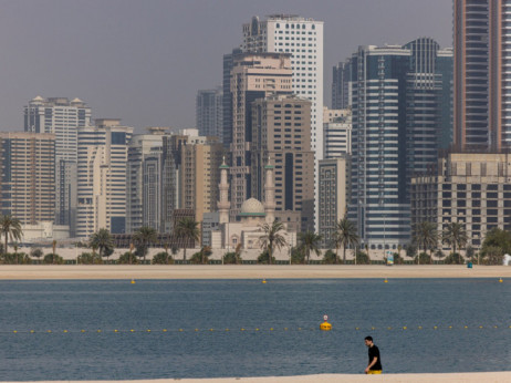 Цените во Дубаи се вивнаа по тригодишна дефлација
