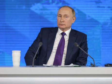 Путин: Ограничен проток на гас по рестартирањето на ‚Северен тек‘