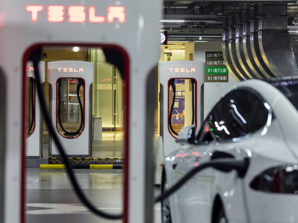 Кризата помина: ‚Тесла‘ повторно руши рекорди во Кина