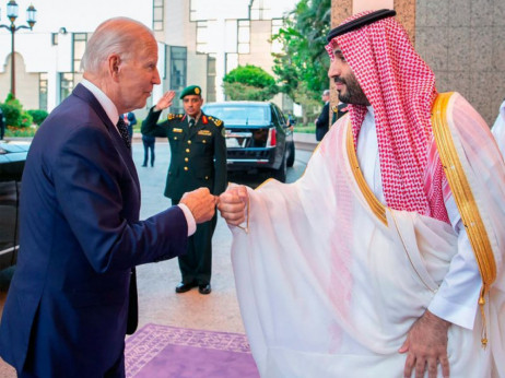 Бајден очекува повеќе саудиска нафта, иако не доби итно ветување