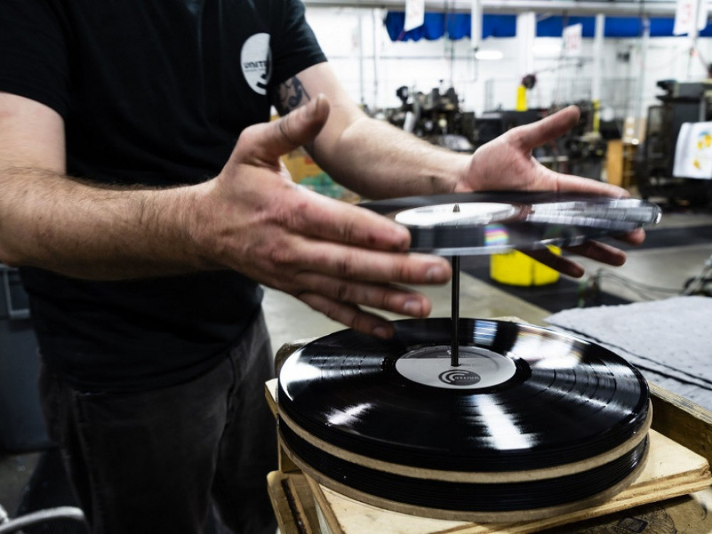 По бумот во пандемијата, заладува интересот за грамафонски плочи