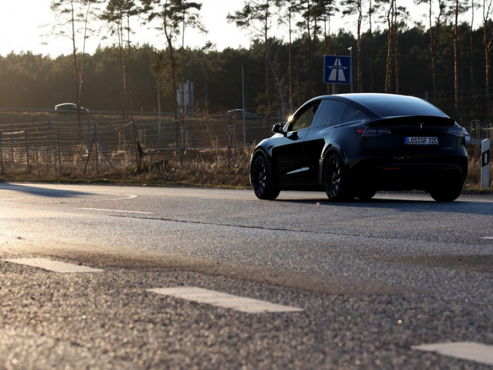 ‚Тесла‘ во Германија доби тужба за прикривање