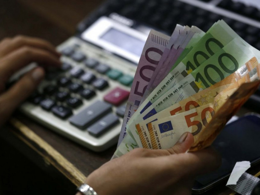 Како ќе се движат каматите во 2024 година?