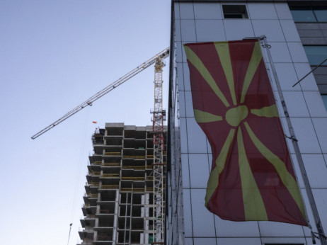 За да купи стан на Македонец му требаат 9 годишни бруто плати