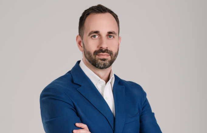 Аналитичкиот тим создава деловни теми кои носат потенцијал за профит