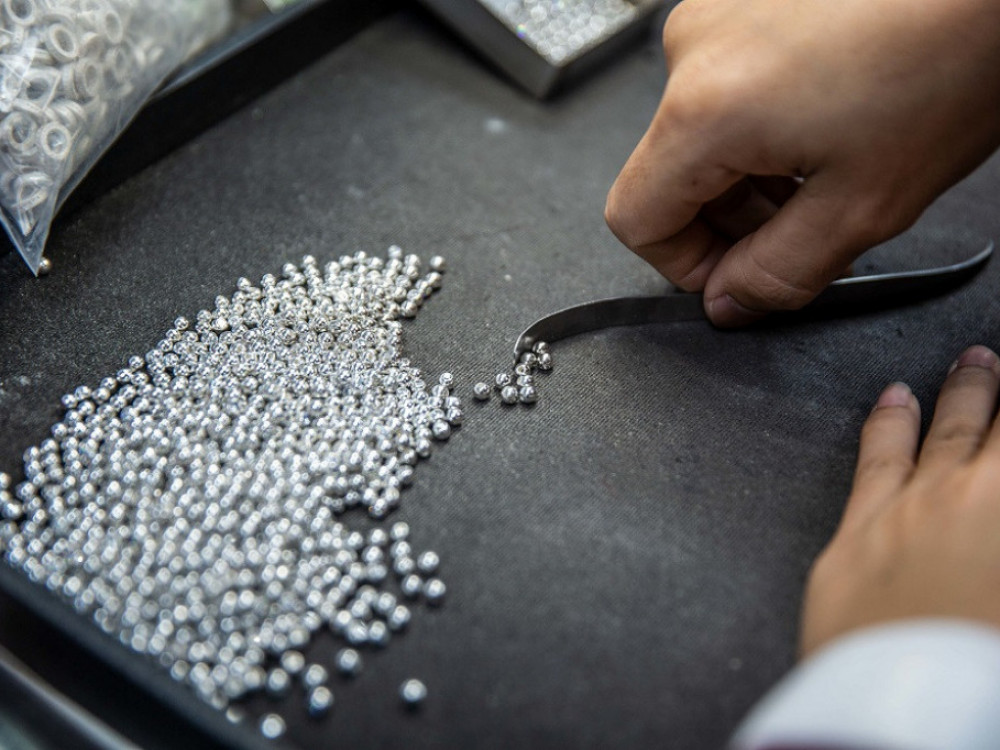 Благородниот метал со најлоши перформанси можеби го допре дното