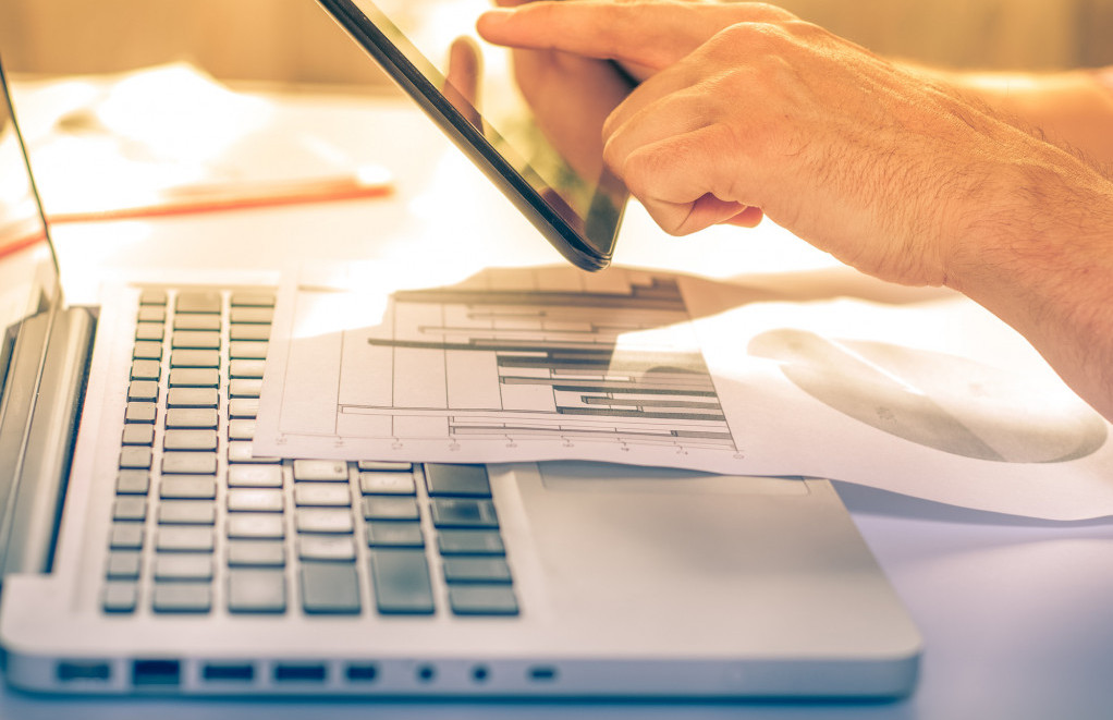 „Плати ми побрзо“: Во недостиг од пари, роковите ги пробиваат и фирмите и државата