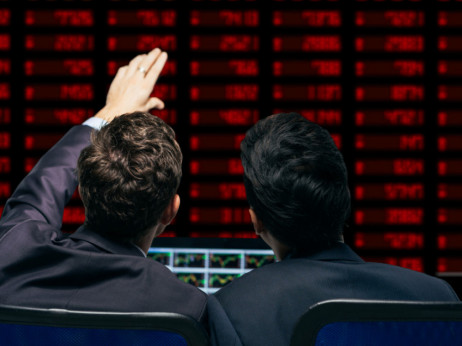 Инвеститорите на светските берзи претпазливи пред клучниот ден