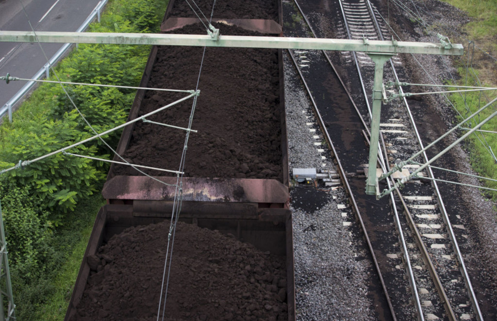 Германија дава предност на возови со јаглен, можен хаос во железницата