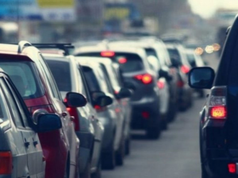 Македонија има највисоки давачки за автомобили, увозот урива рекорди