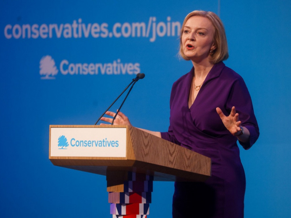 Трас со план од 130 милијарди фунти за замрзнување на сметките за струја