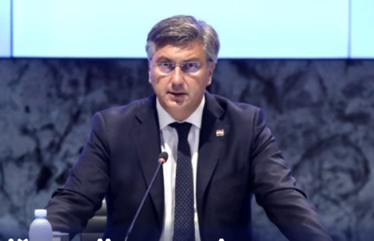 Хрватската влада ги ограничи цените на храната и струјата