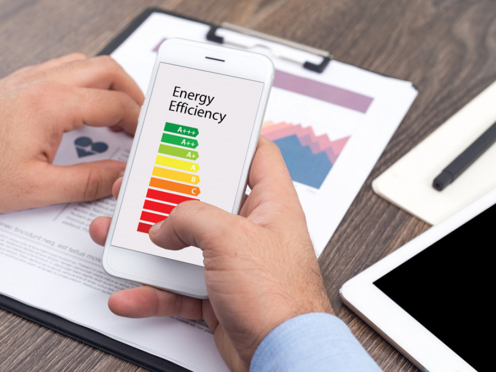 И зградите останаа без пасоши, енергетските контролори немаат лиценци