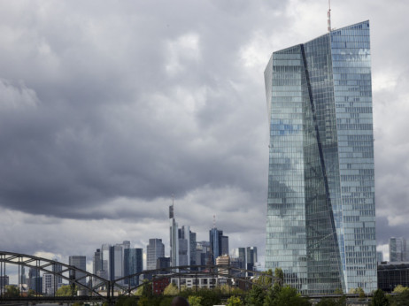 Дел од ЕЦБ се залага за средување на билансот на почетокот на 2023