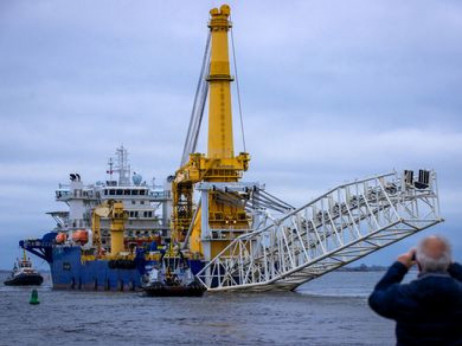 Опасно истекување на гас од Северен Тек во морето во Данска