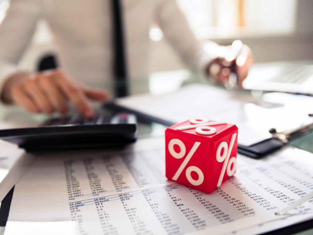 Третина од Македонците зеле кредит за сметки и за храна