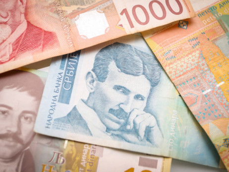 НБРМ го вклучи српскиот динар на курсната листа