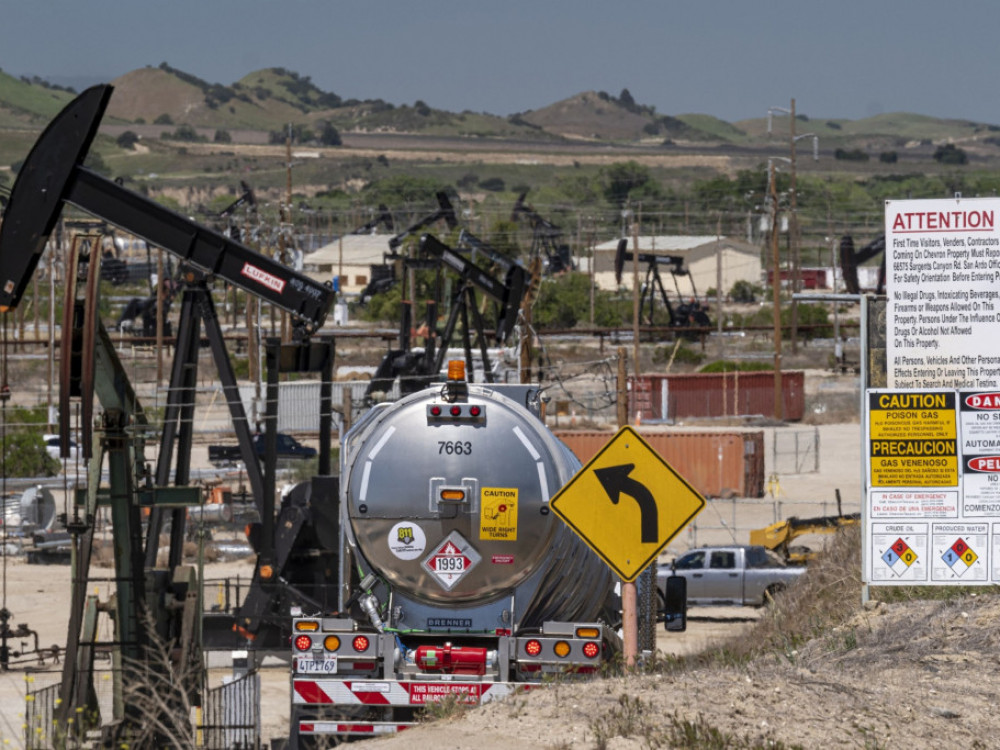 Белата куќа неделава ќе објави план за испуштање на нафтени резерви