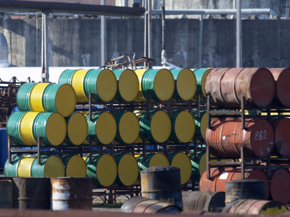 Нафтата се стабилизира во очекување на ноември