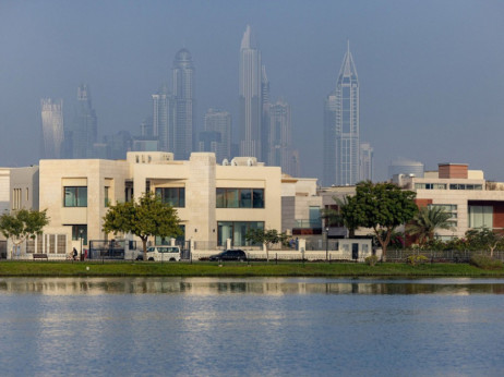 Наплив на богаташи во Дубаи, 'цвета' пазарот за луксузни станови