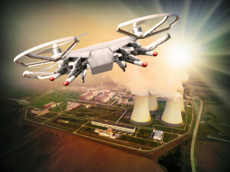 Aвтономни дронови ќе прскаат земјоделски насади во Калифорнија