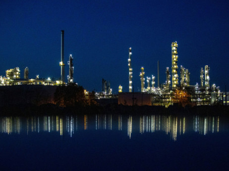 „Роснефт“ ја тужи Германија за преземање контрола врз нафтените ресурси