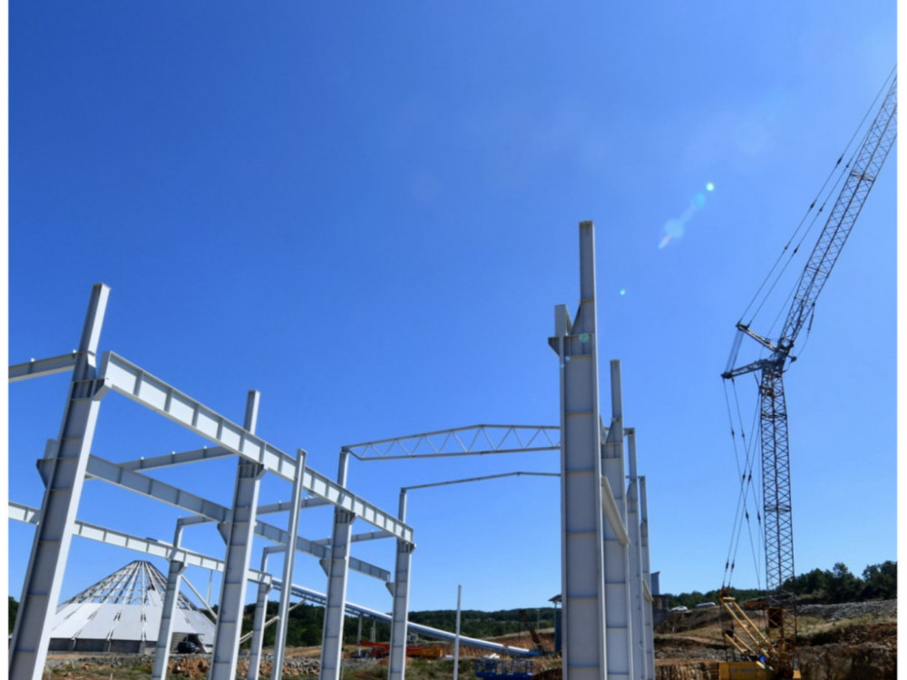 Струјата на берзата поевтинува, рудниците се отвораат: До кога?