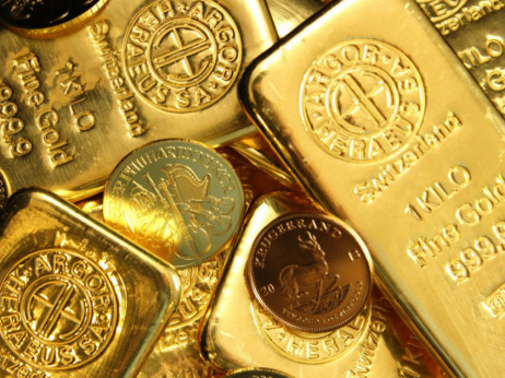 Расте цената на златото