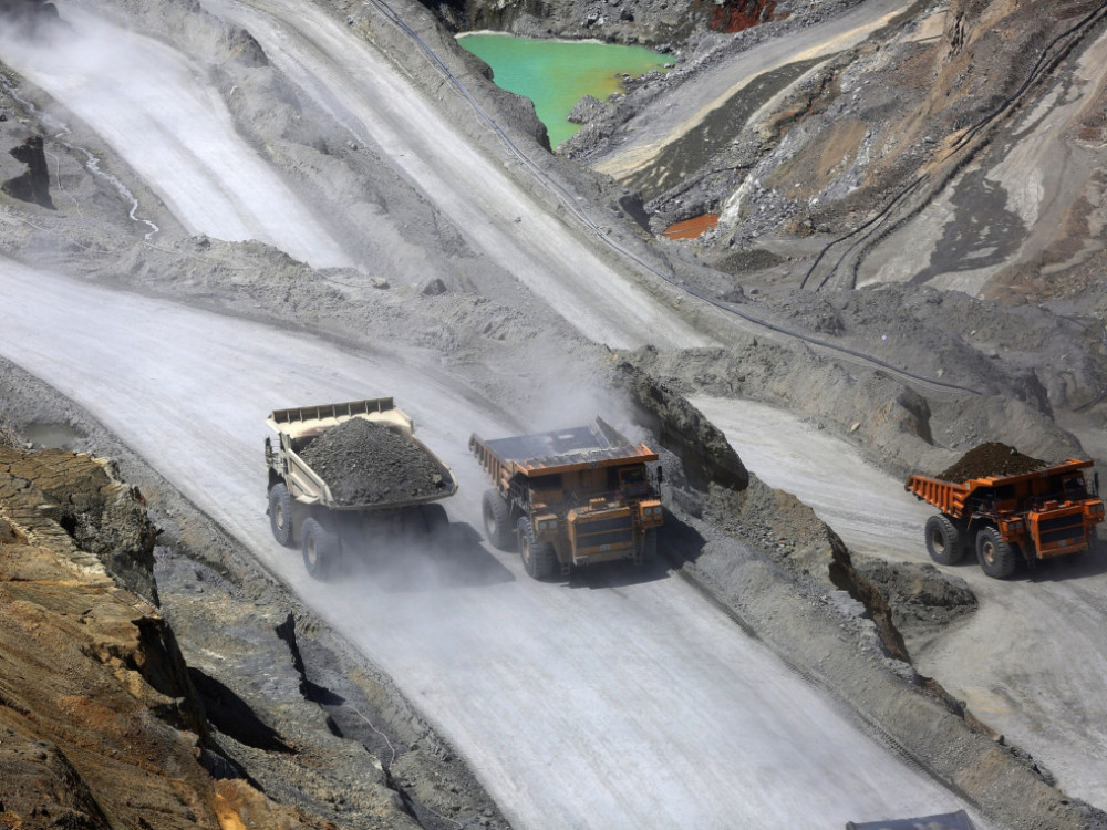 Што покажуваат ревидираните проекции на НБМ за цените на суровините?