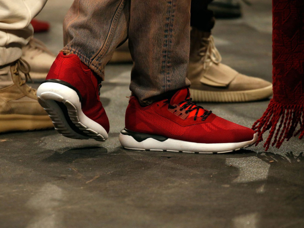 Пет вести за почеток на денот: Што се случува со цената на патиките?