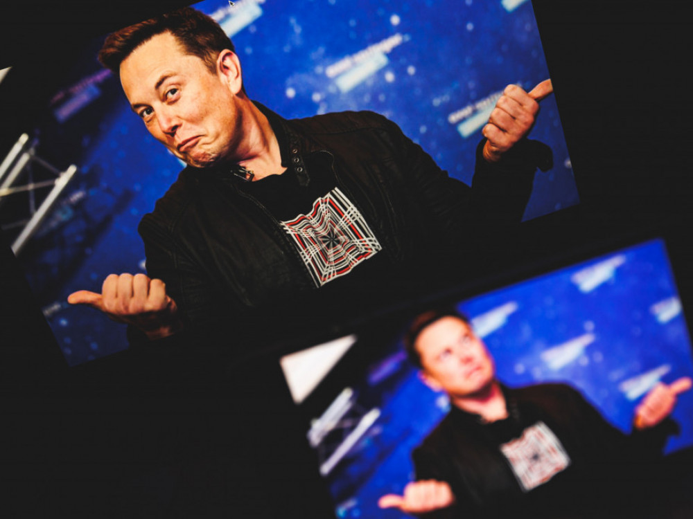 Во првиот мејл до вработените, Маск ја забрани работата од далечина