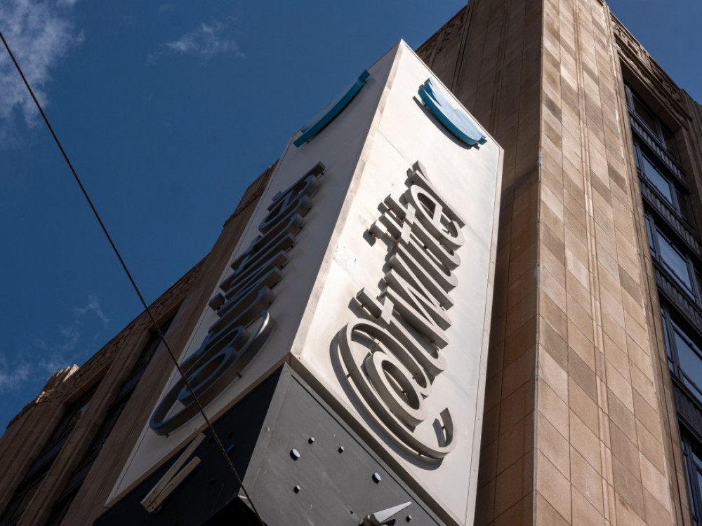 Твитер под Маск ќе ја ублажи забраната за политичко рекламирање