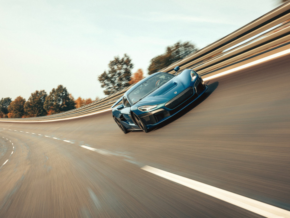 Римац, ролс-ројс, ферари... Ова се најдобрите луксузни автомобили во 2022