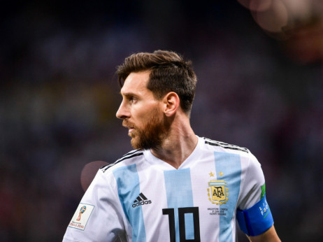 Прогноза: Англија ќе загуби од Аргентина во финалето