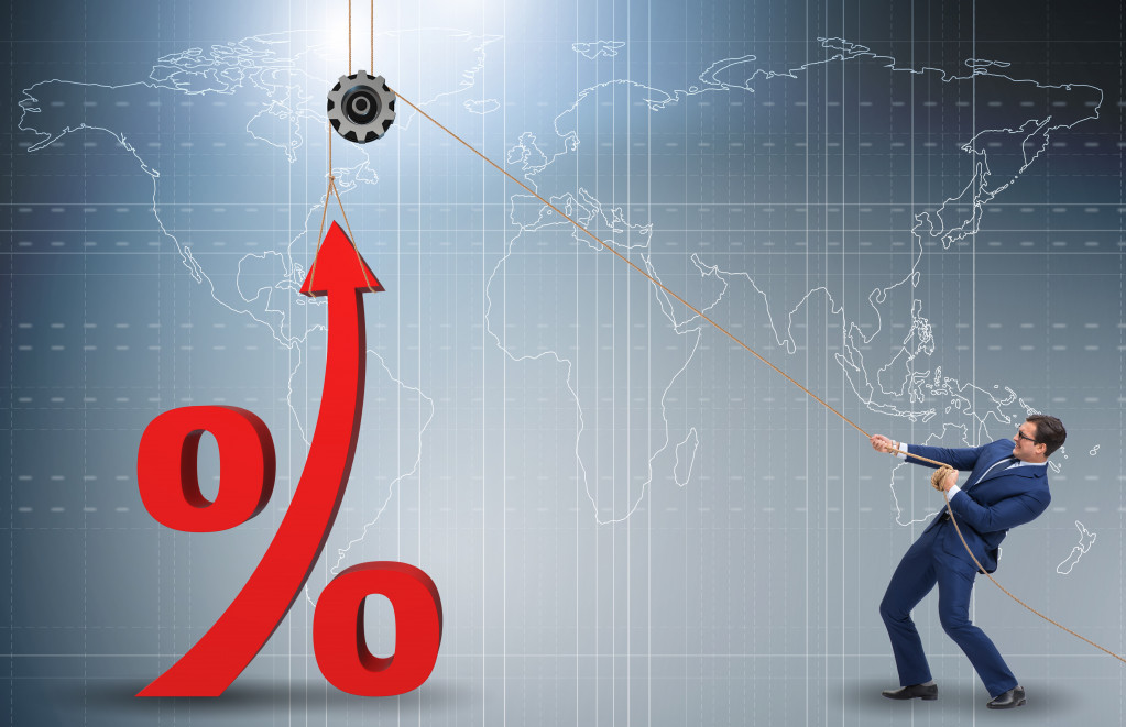 Тежи чекорот во 2023-та: Поскапите кредити веќе се на грбот на фирмите