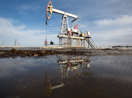 ЕУ планира ограничување на 65-70, а руската нафта се продава за 52 долара