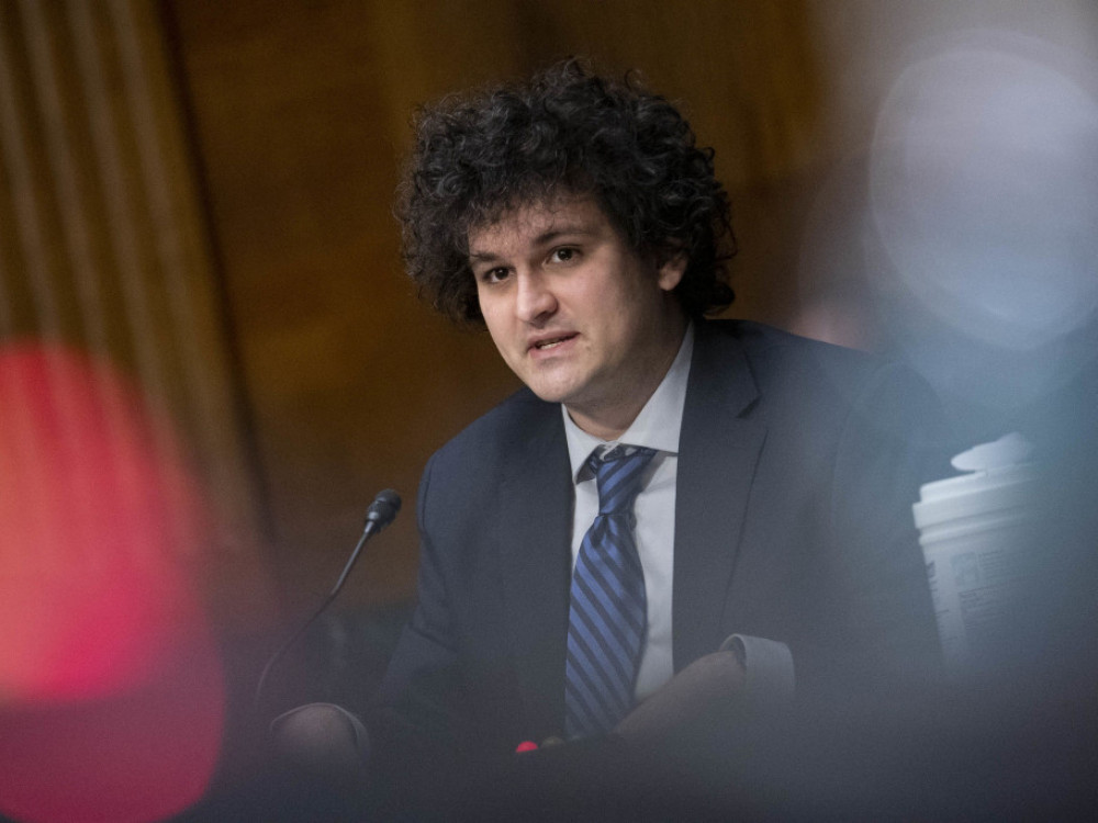 Банкмен-Фрид можеби ќе сведочи двапати - пред судијата и пред поротата