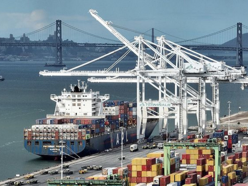 Клучните економски податоци во САД даваат мешана слика