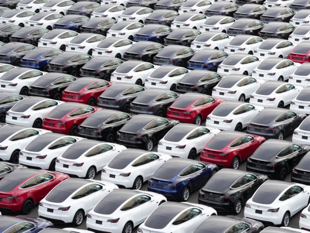 Тесла ги намали цените на автомобилите до 20 проценти