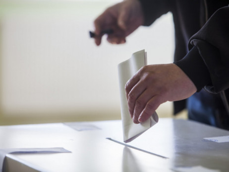 До 13 часот oдзивот е 26,35 отсто, најмасовно се гласало во Новаци