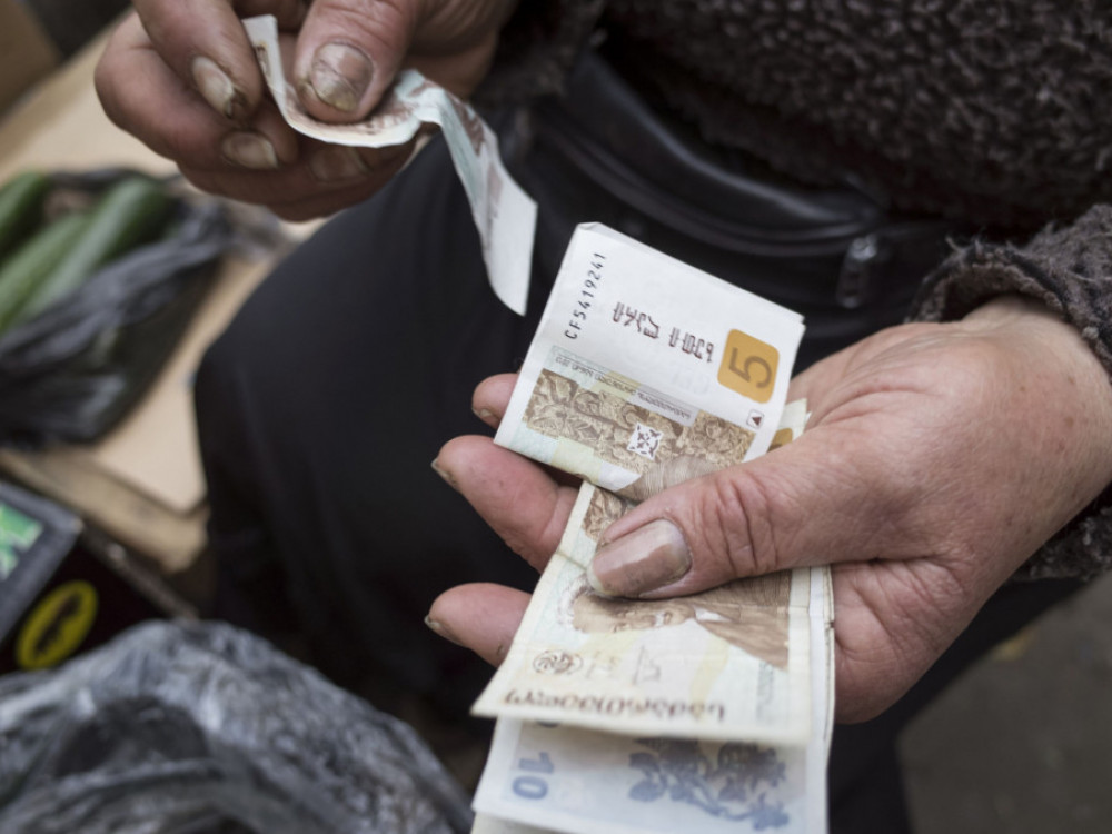 Руската војна ги направи прваци валутите на соседните земји