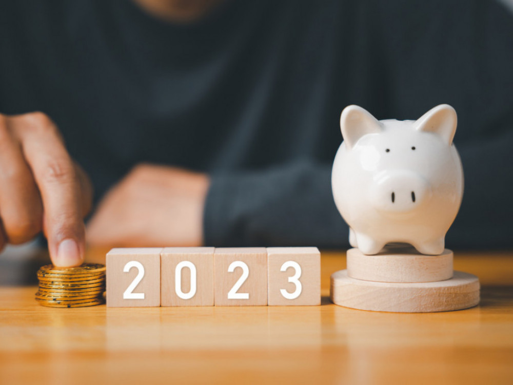 Зошто уште не сме сите богати?