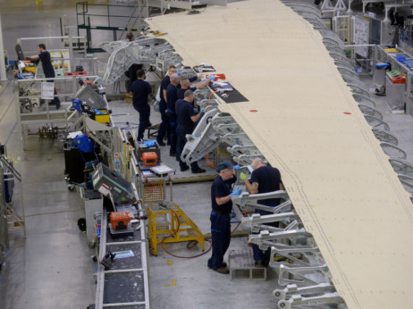 Падот на производството во германските фабрики се продлабочи во февруари