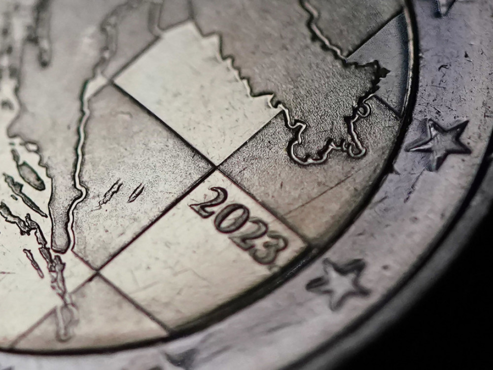 Се нудат 1,5 милијарди евра за македонската еврообврзница, камата над 6 проценти