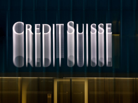 „Кредит Свис“ ќе отпушти 10 отсто од своите европски банкари