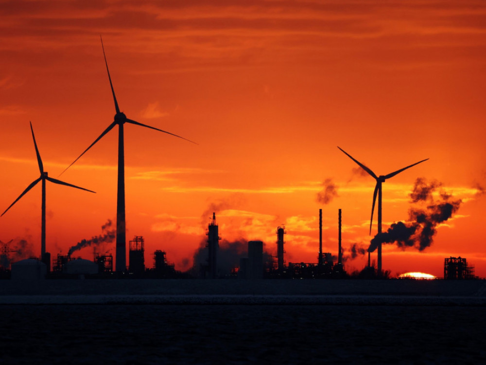 Германија со по три нови ветерници на ден за брза енергетска транзиција